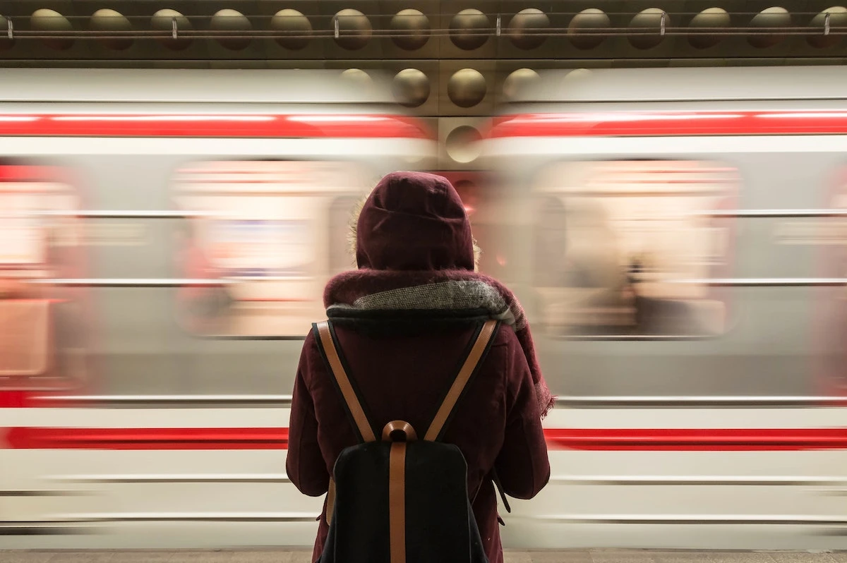 adult-backpack-blur-business-298018_0_0.jpg