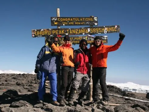 Team HOCH-FORM am Kilimanjaro