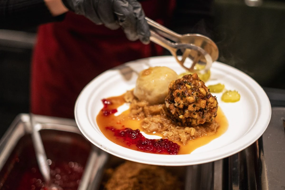 vegan-planet_2024_food.jpg