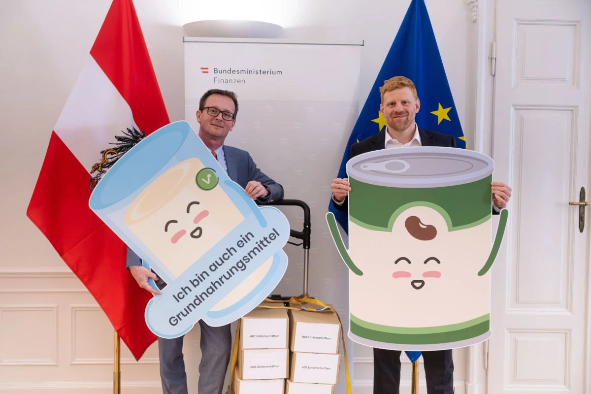 vegan.at_mehrwertsteuer-petition_uebergabe-2026.jpg