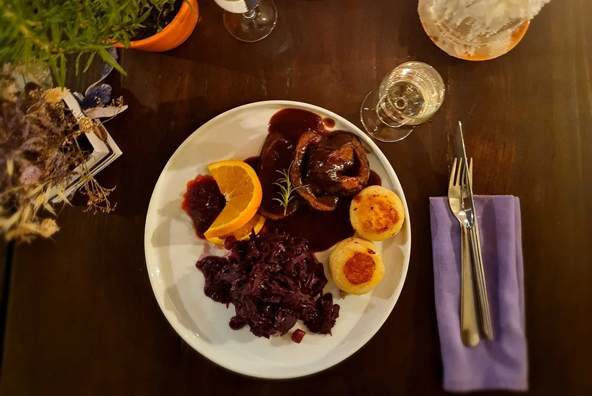 vegansl_tisch_1200x800_0.jpg
