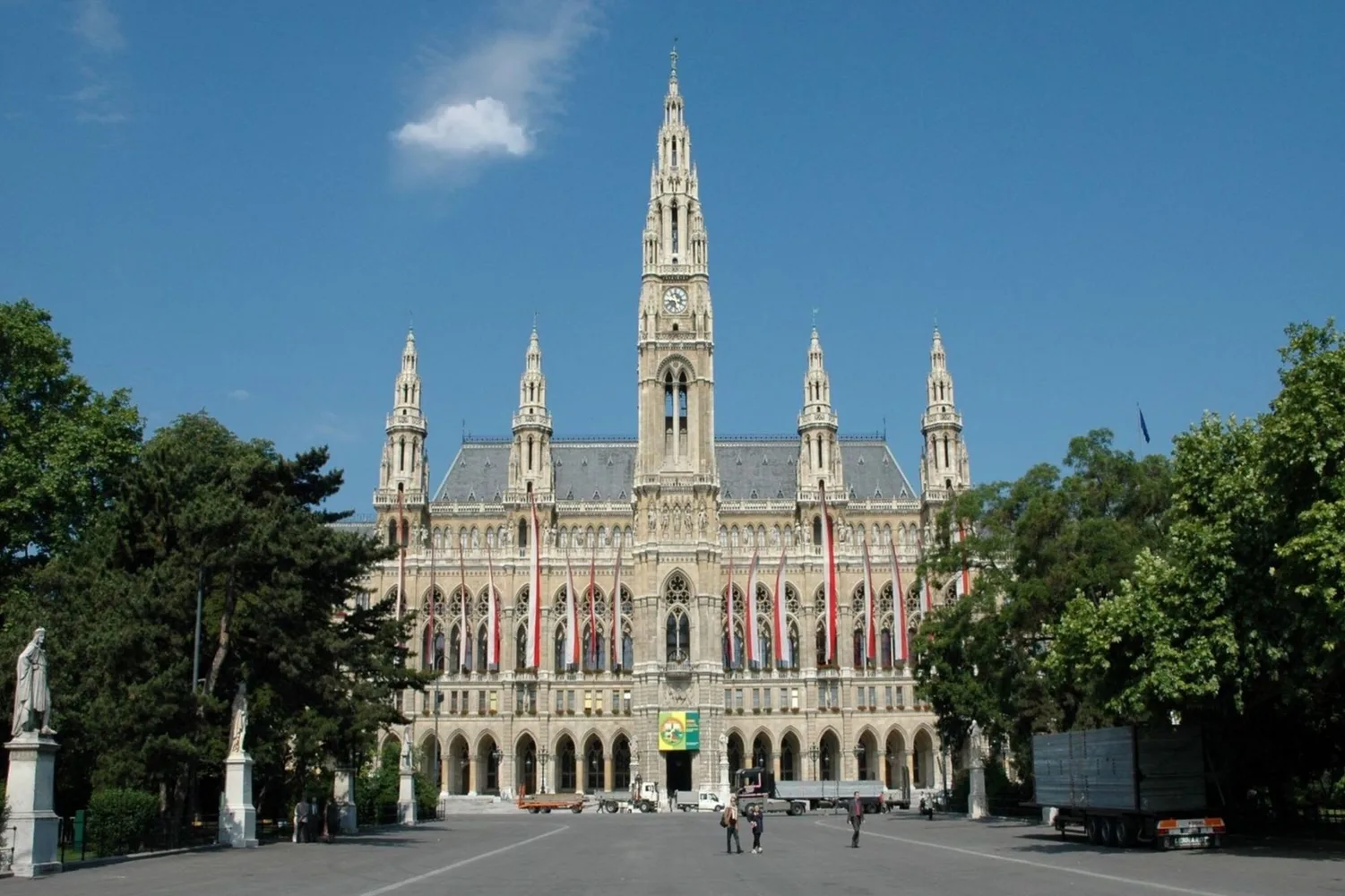 wiener_rathaus_c_freepik_0.jpg